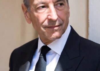 Calvin Klein Net Worth: The $400M Acquisition