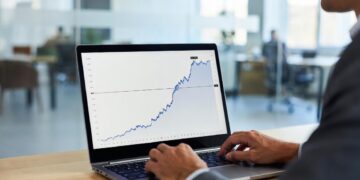 Newsletter Cap Review